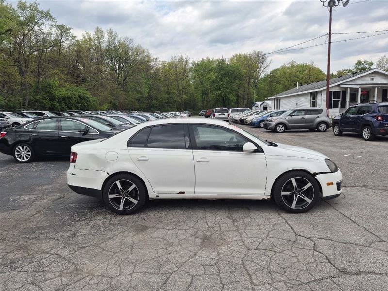 Used 2009 Volkswagen Jetta S FWD image 4