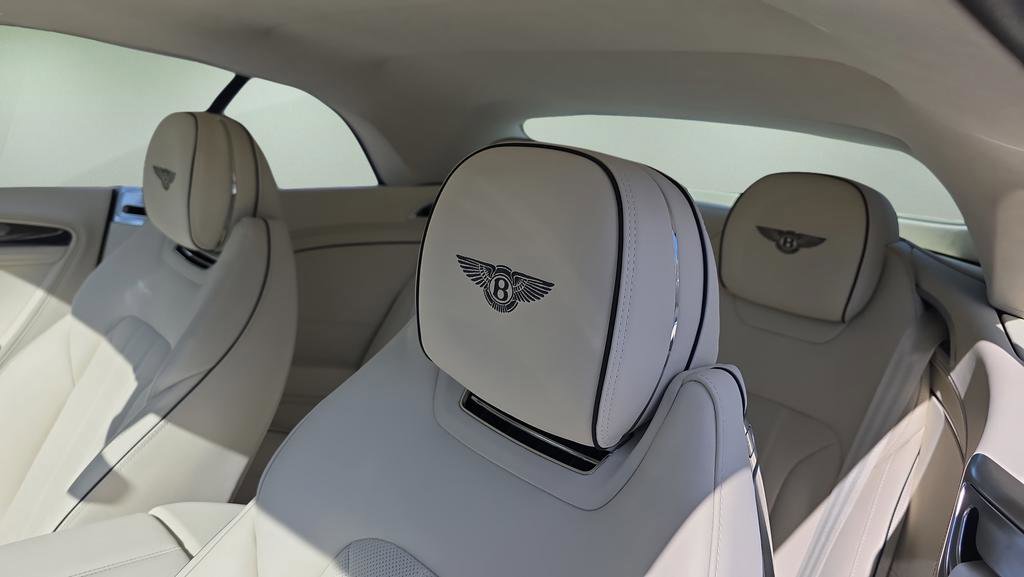New 2025 Bentley Continental GTC image 29