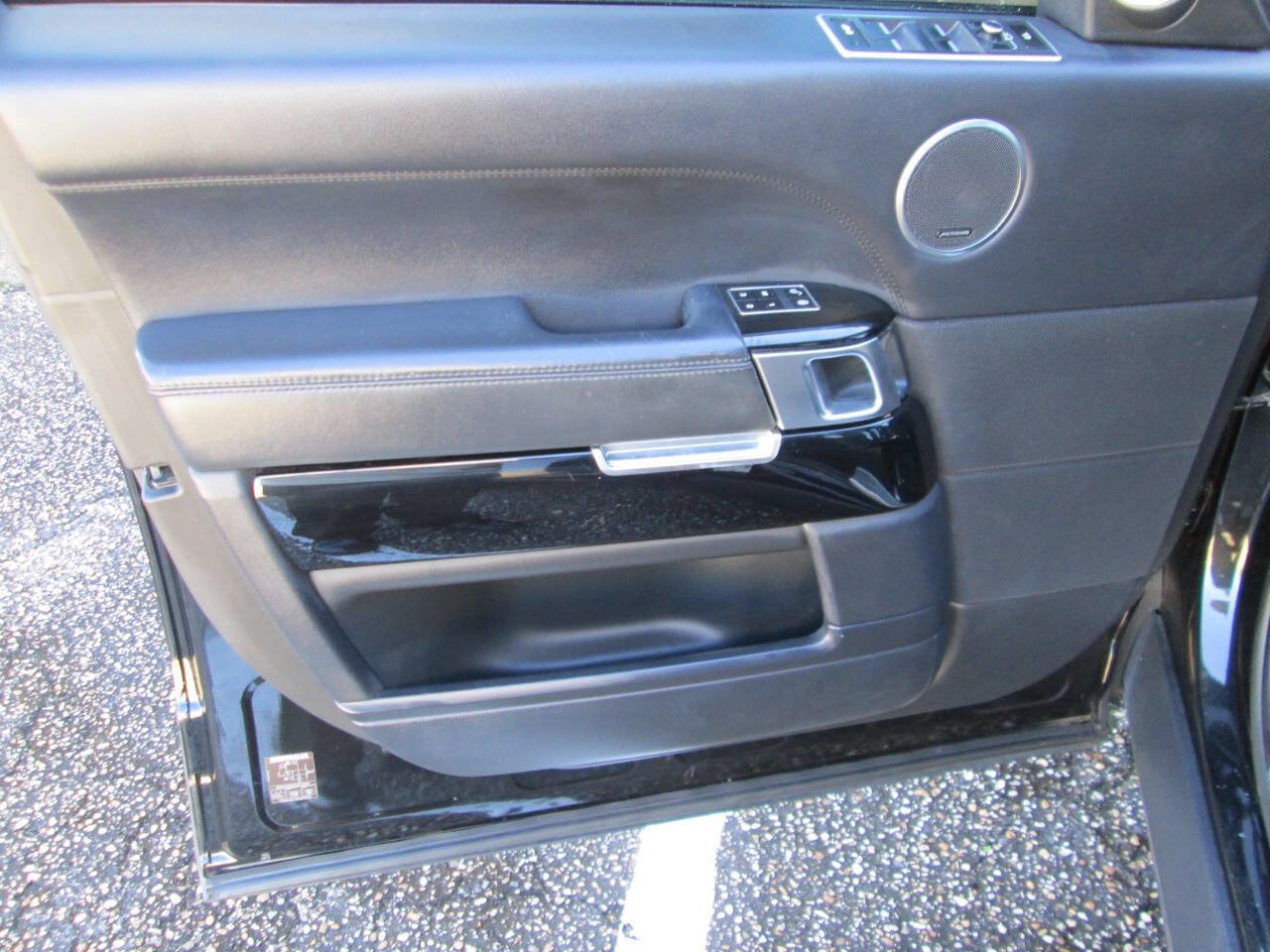 Used 2014 Land Rover Range Rover Supercharged image 35