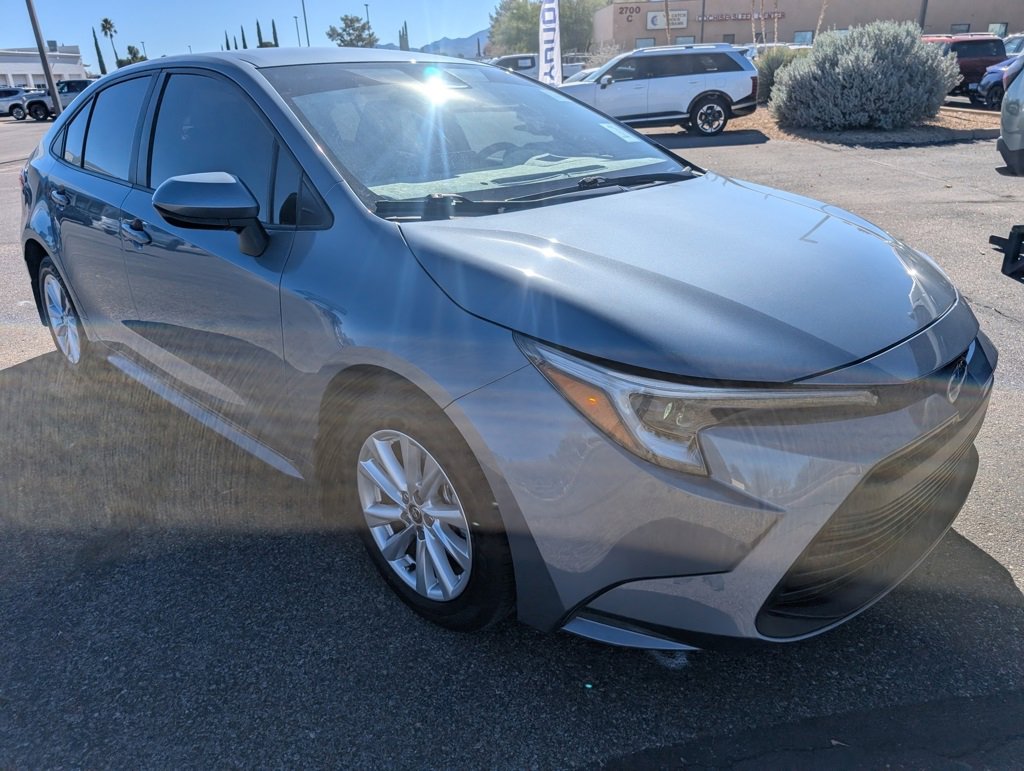 Used 2024 Toyota Corolla Hybrid Sedan image 7