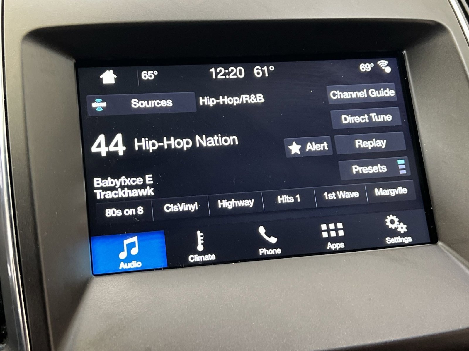 Used 2019 Ford Edge ST w/ Convenience Package image 16