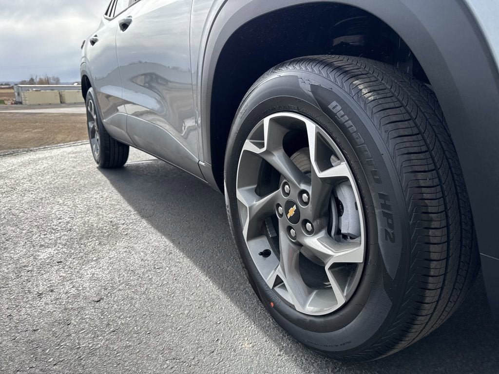 New 2026 Chevrolet Trax LT w/ Driver Confidence Package image 8