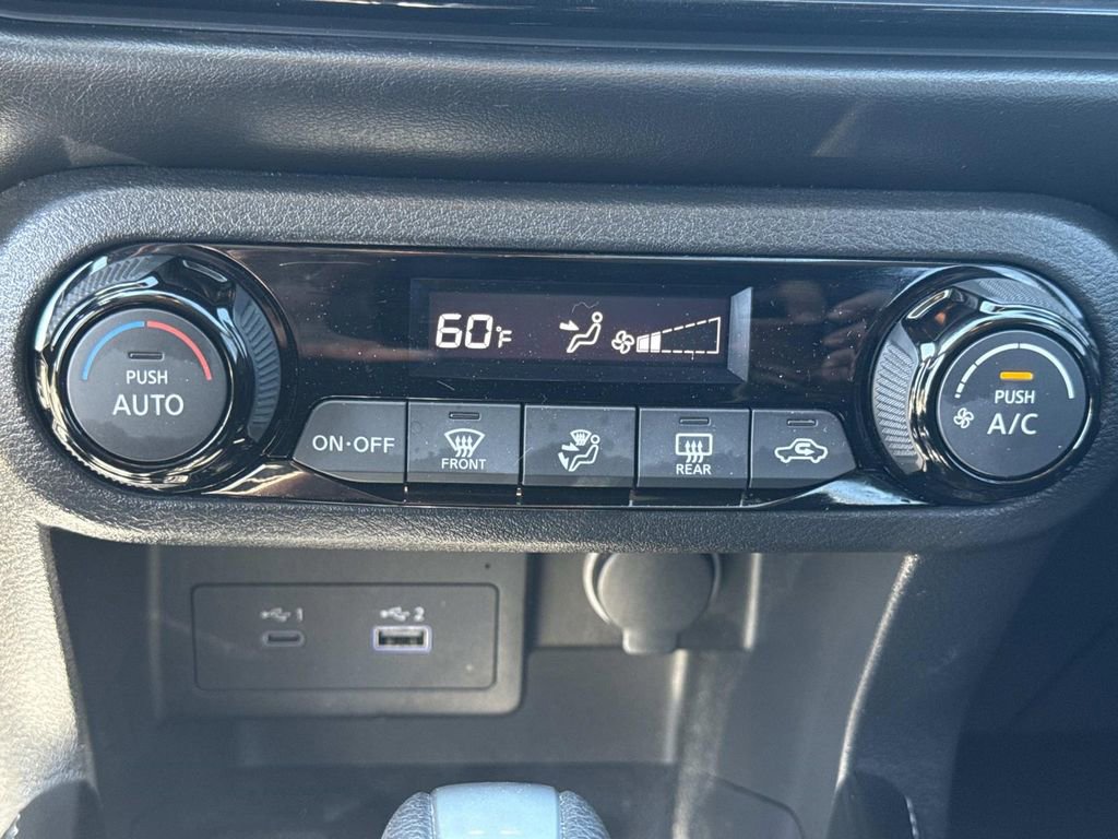 Certified 2023 Nissan Kicks SR w/ Exterior Package image 22