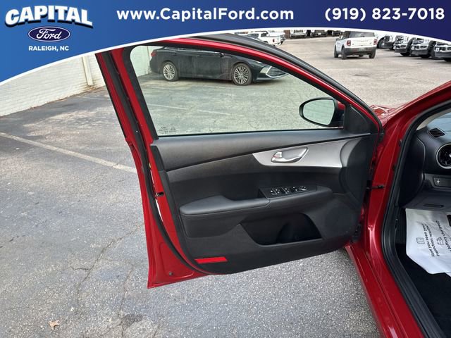 Used 2024 Kia Forte LXS image 19