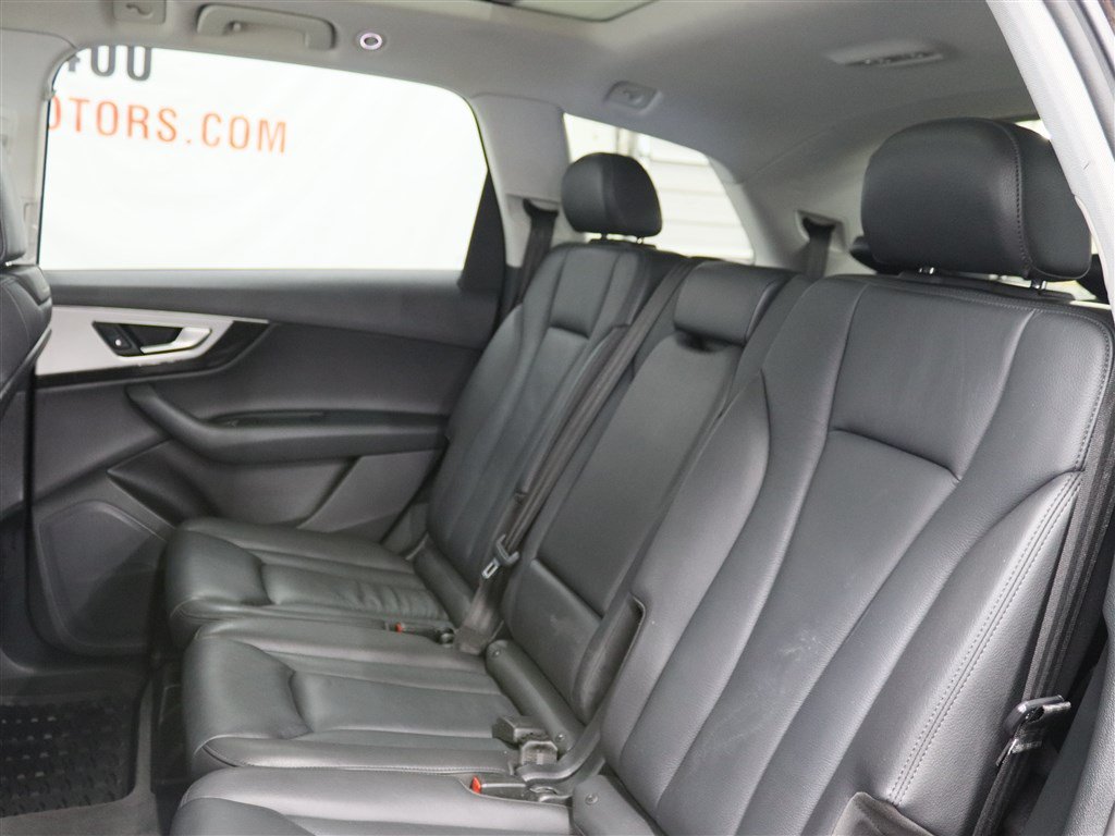 Used 2019 Audi Q7 2.0T Premium w/ Convenience Package AWD/4WD image 16
