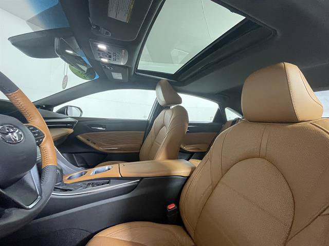 Certified 2022 Toyota Avalon Limited w/ Advanced Safety Package FWD image 10