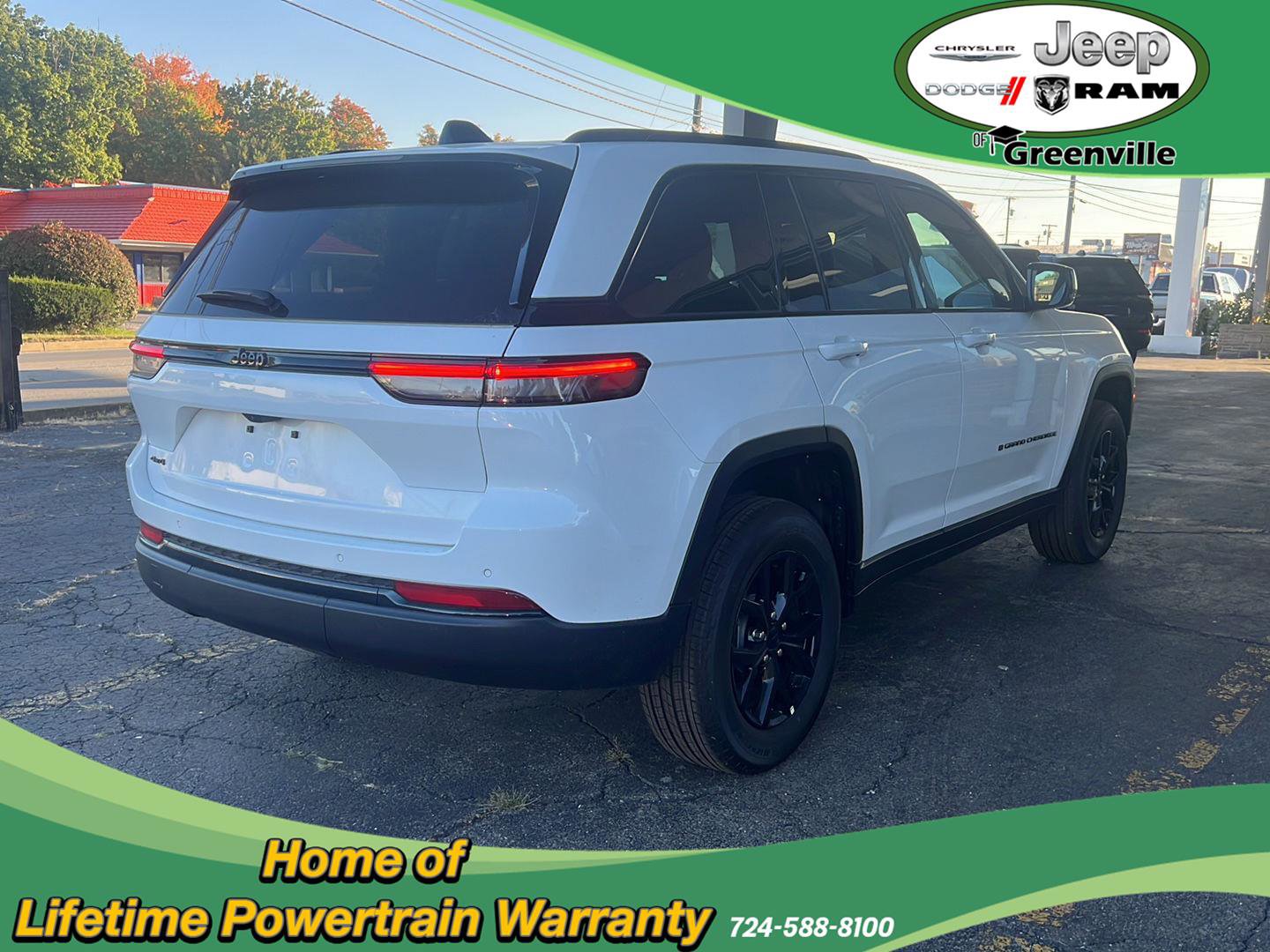 New 2025 Jeep Grand Cherokee Altitude image 5