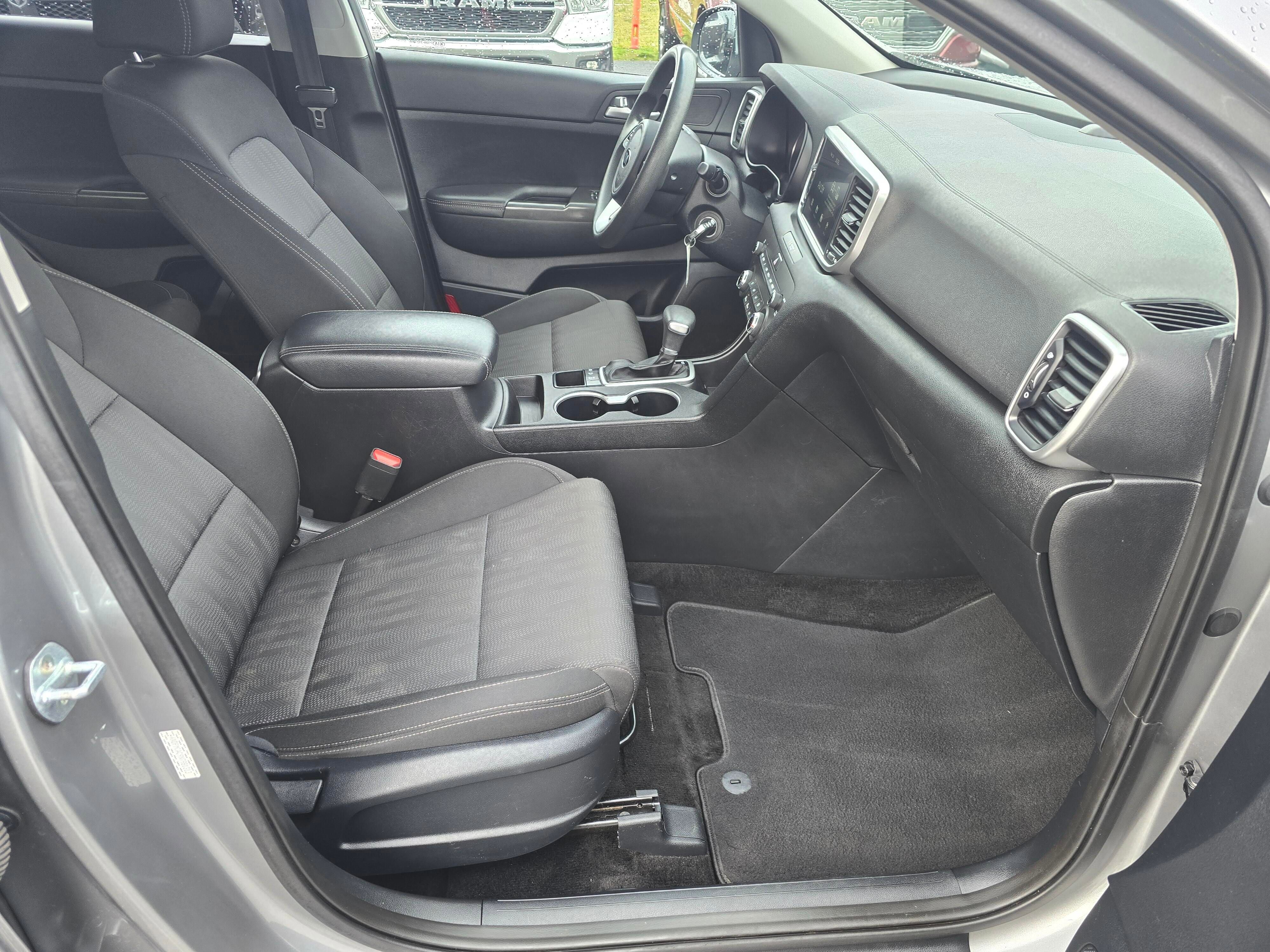 Used 2022 Kia Sportage LX image 31