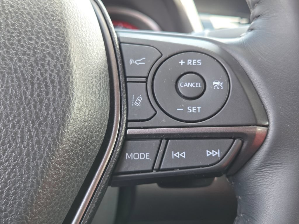 Used 2022 Toyota Camry XSE w/ Navigation Package FWD image 18
