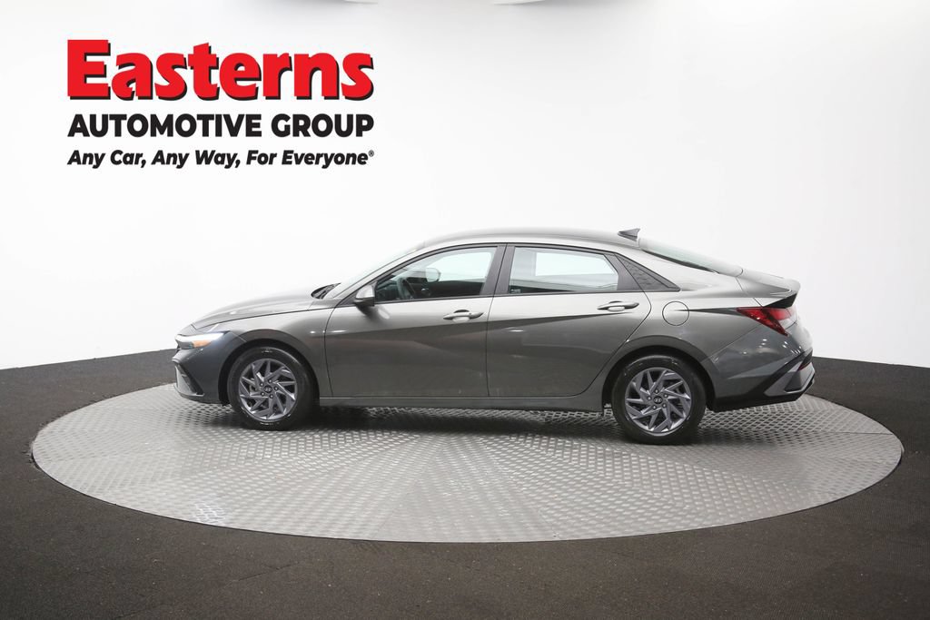 Used 2024 Hyundai Elantra SEL FWD image 59