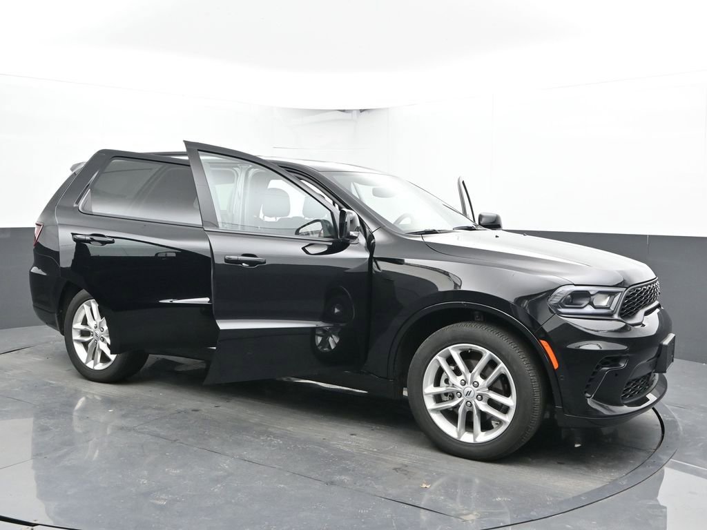 Used 2025 Dodge Durango GT image 45