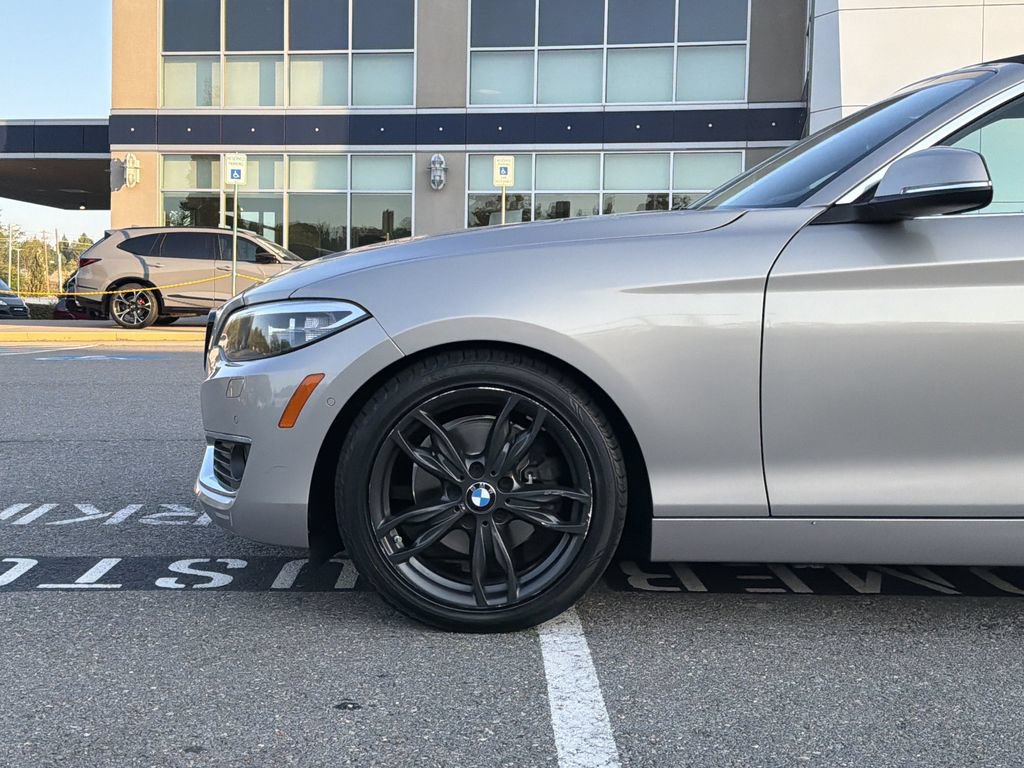Used 2017 BMW 230i Convertible RWD image 9