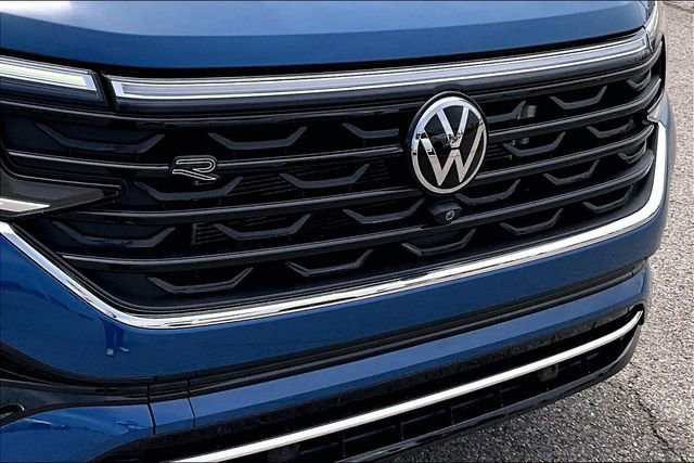 Used 2025 Volkswagen Atlas SEL Premium R-Line AWD/4WD image 29