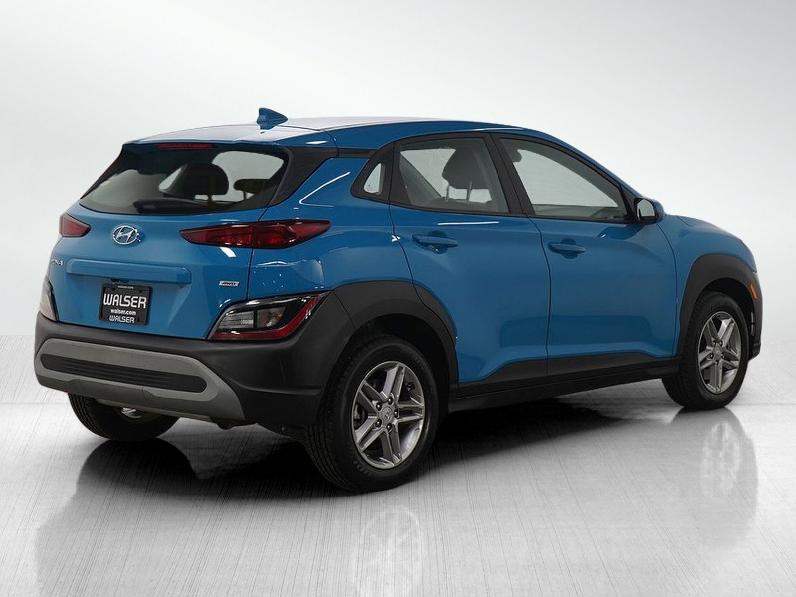 Used 2023 Hyundai Kona SE image 5