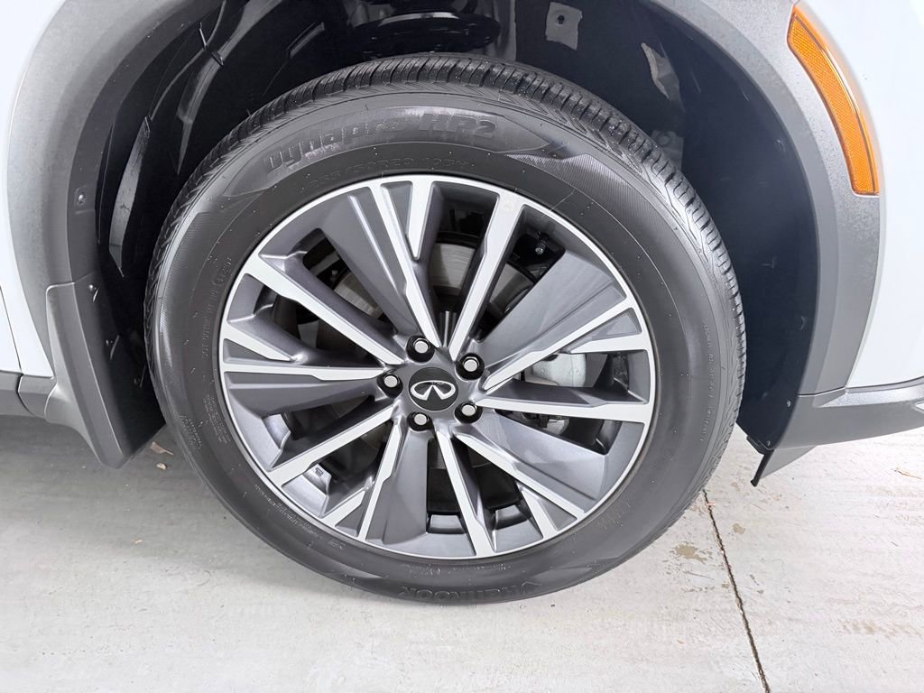 Certified 2026 INFINITI QX60 Luxe w/ Cargo Package image 4