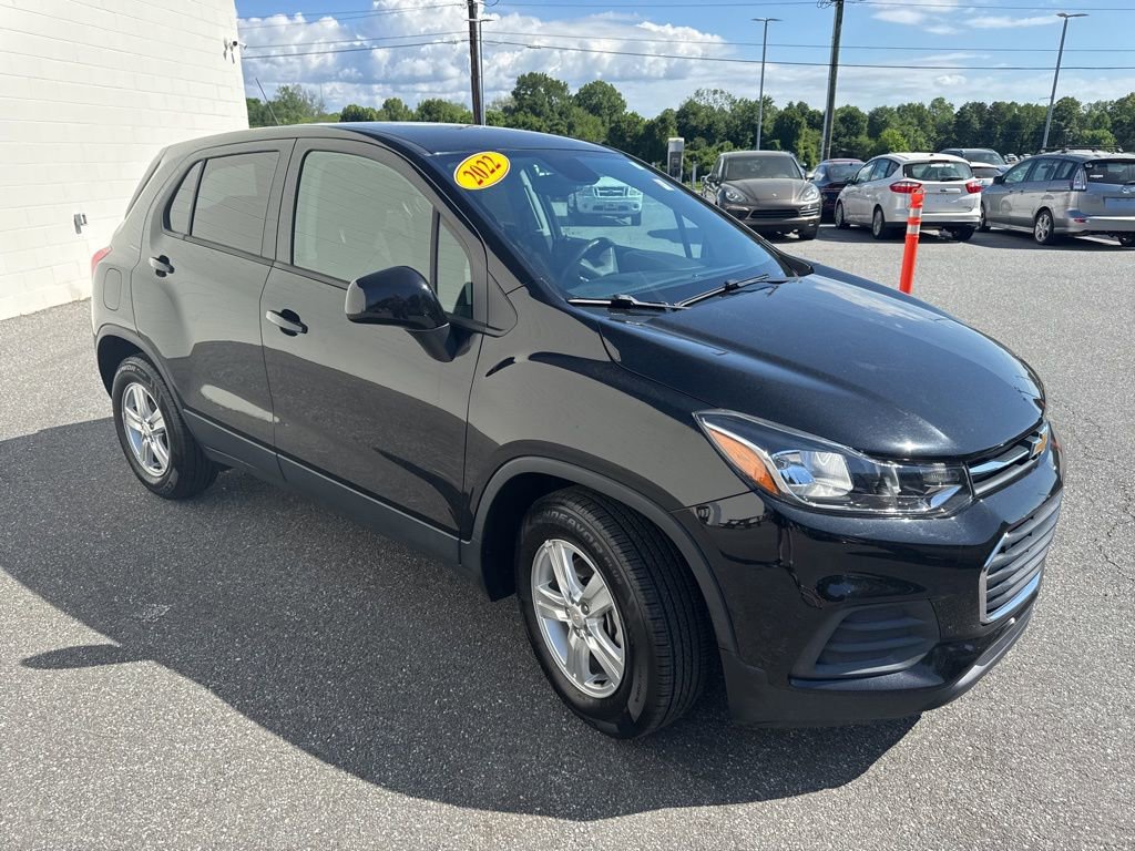 Used 2022 Chevrolet Trax LS w/ Tint and Cruise Package image 3