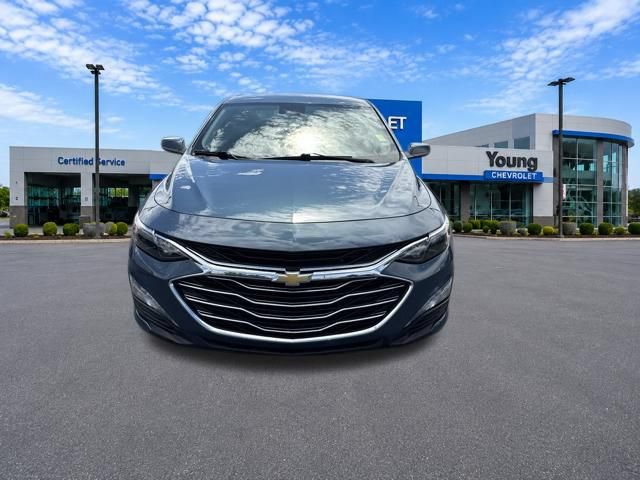 Used 2025 Chevrolet Malibu LT FWD image 2