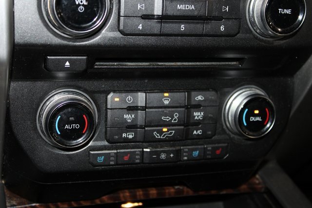 Used 2015 Ford F150 Platinum image 21