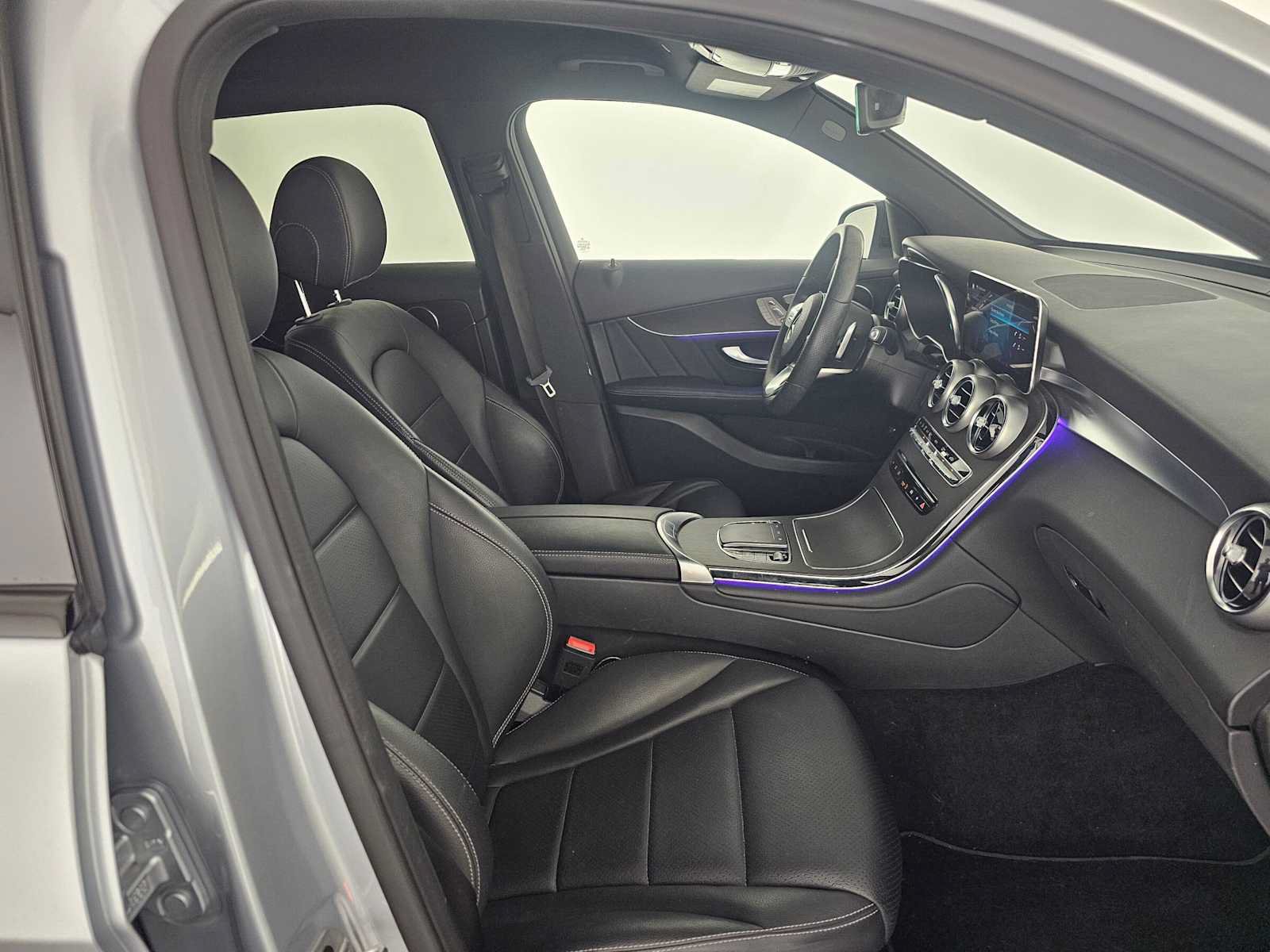 Used 2022 Mercedes-Benz GLC 300 image 10