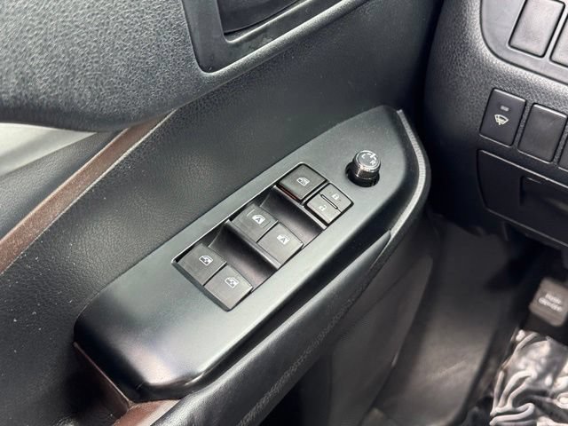 Used 2014 Toyota Highlander Plus AWD/4WD image 31