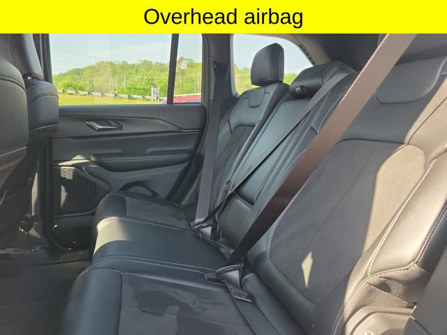 Used 2024 Jeep Grand Cherokee Altitude AWD/4WD image 27