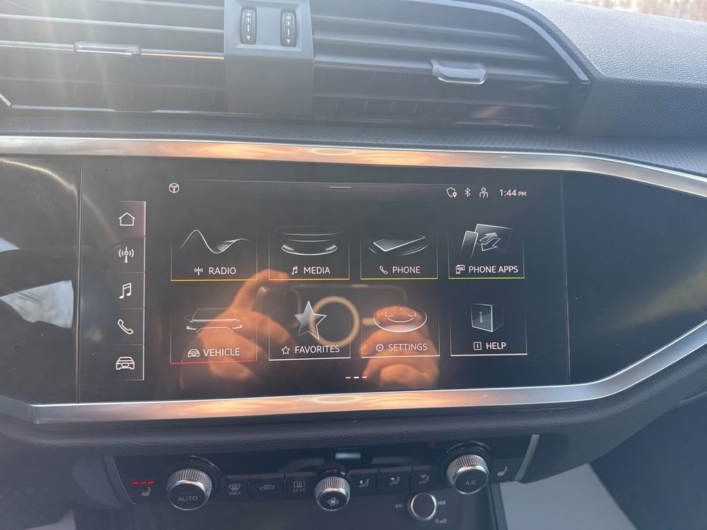 Used 2025 Audi Q3 2.0T Premium image 27