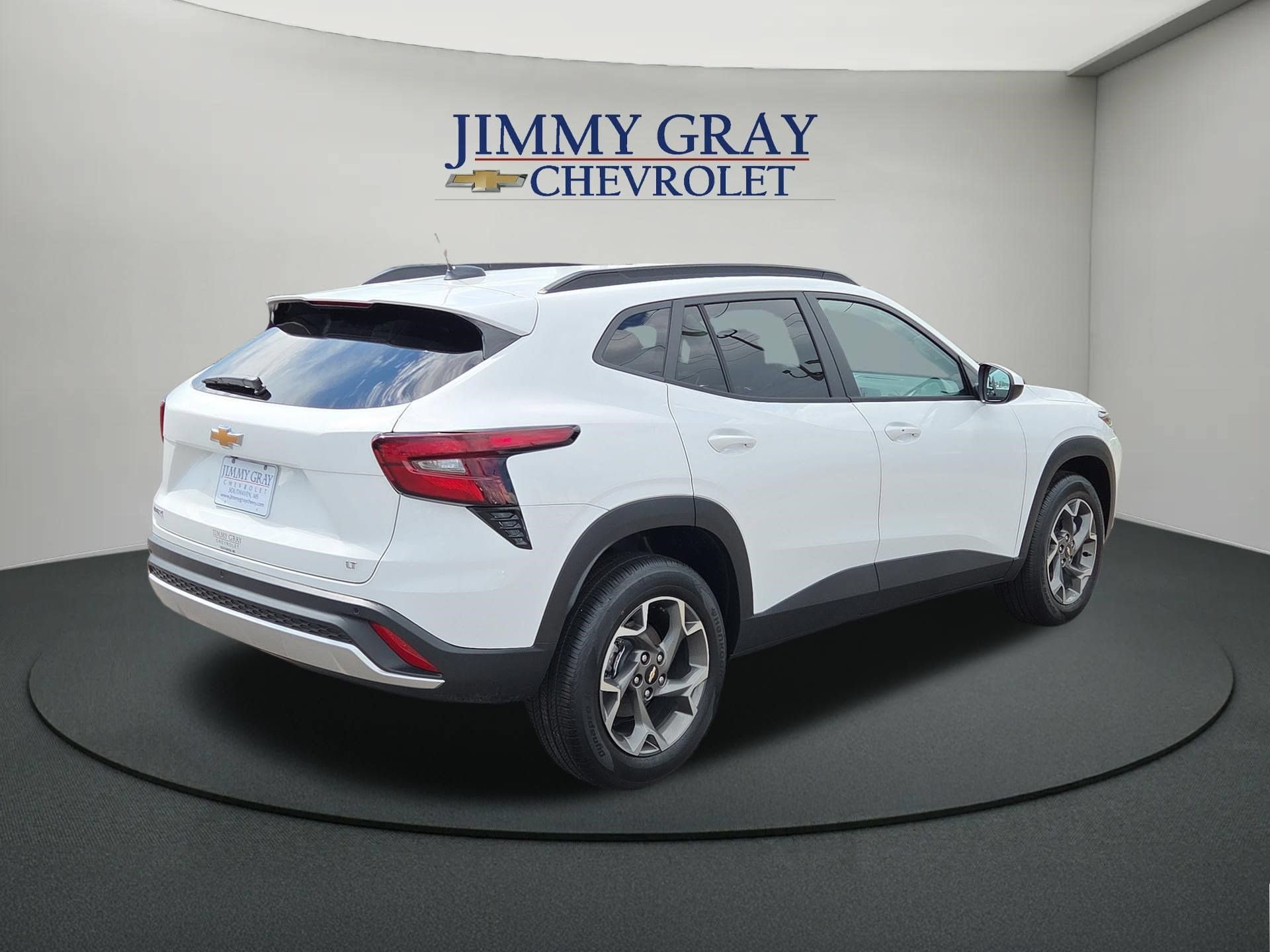New 2026 Chevrolet Trax LT w/ Driver Confidence Package FWD image 5