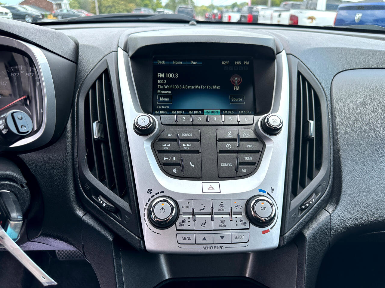 Used 2017 Chevrolet Equinox LT w/ Convenience Package image 15