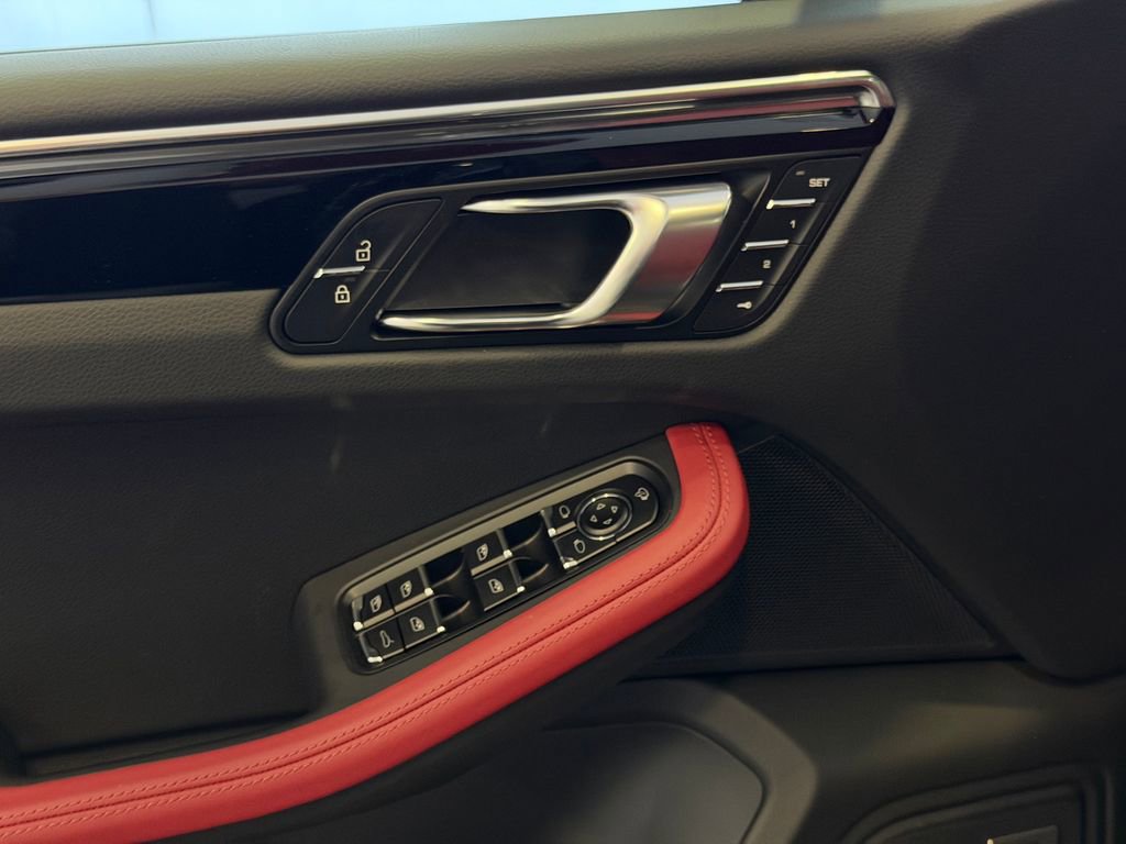 New 2026 Porsche Macan AWD/4WD image 14