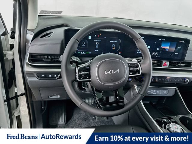 New 2025 Kia Carnival SX FWD image 18