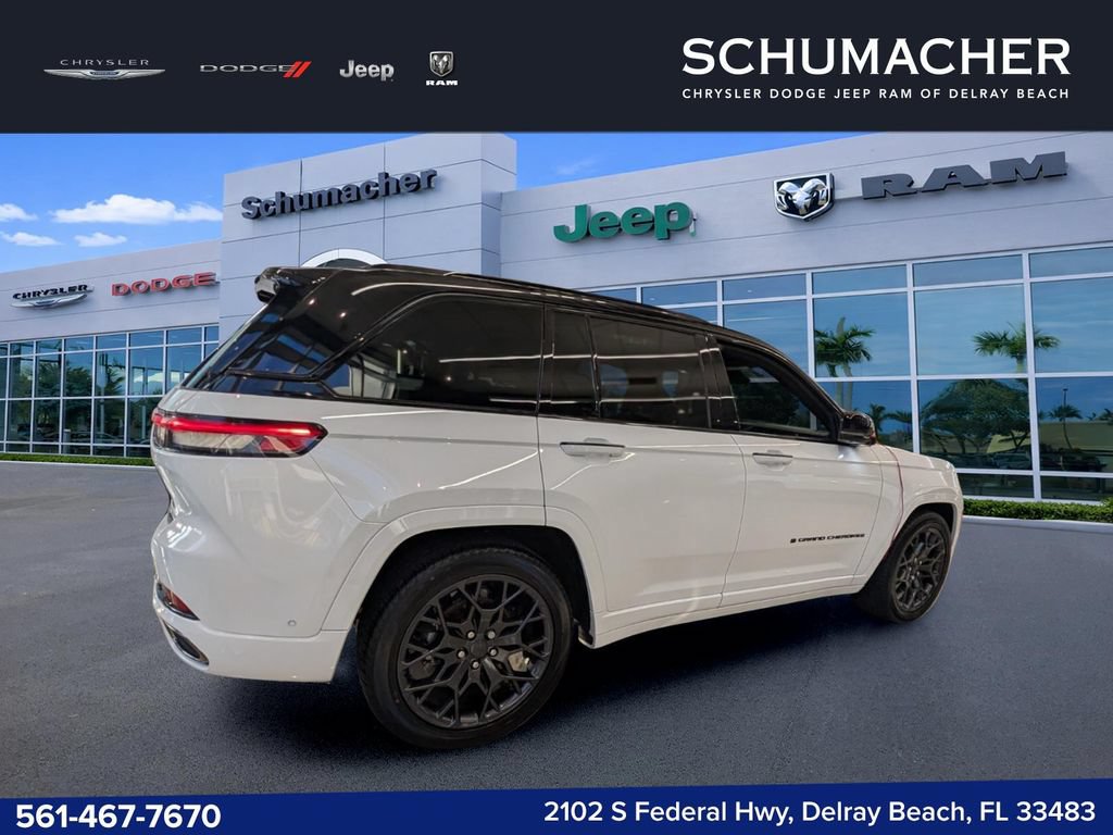 New 2025 Jeep Grand Cherokee Summit AWD/4WD image 8