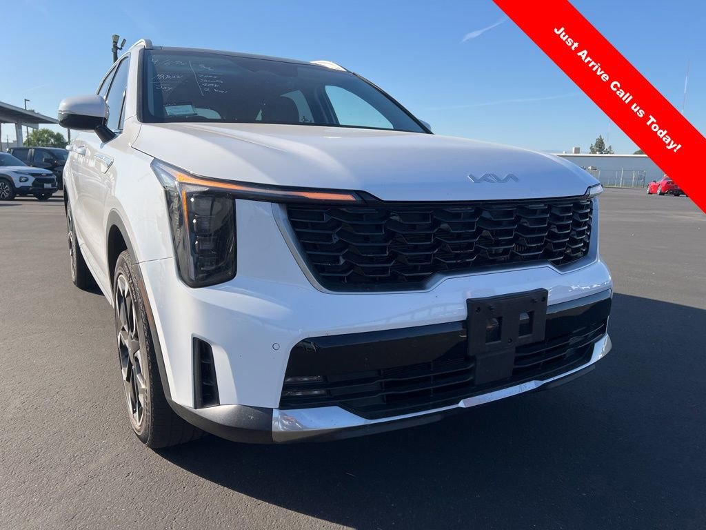 Used 2025 Kia Sorento EX w/ Panoramic Sunroof Package