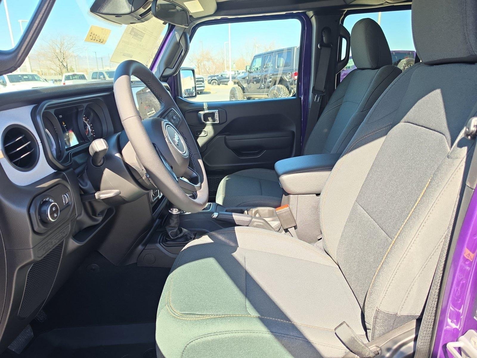 New 2026 Jeep Gladiator Sport AWD/4WD image 15