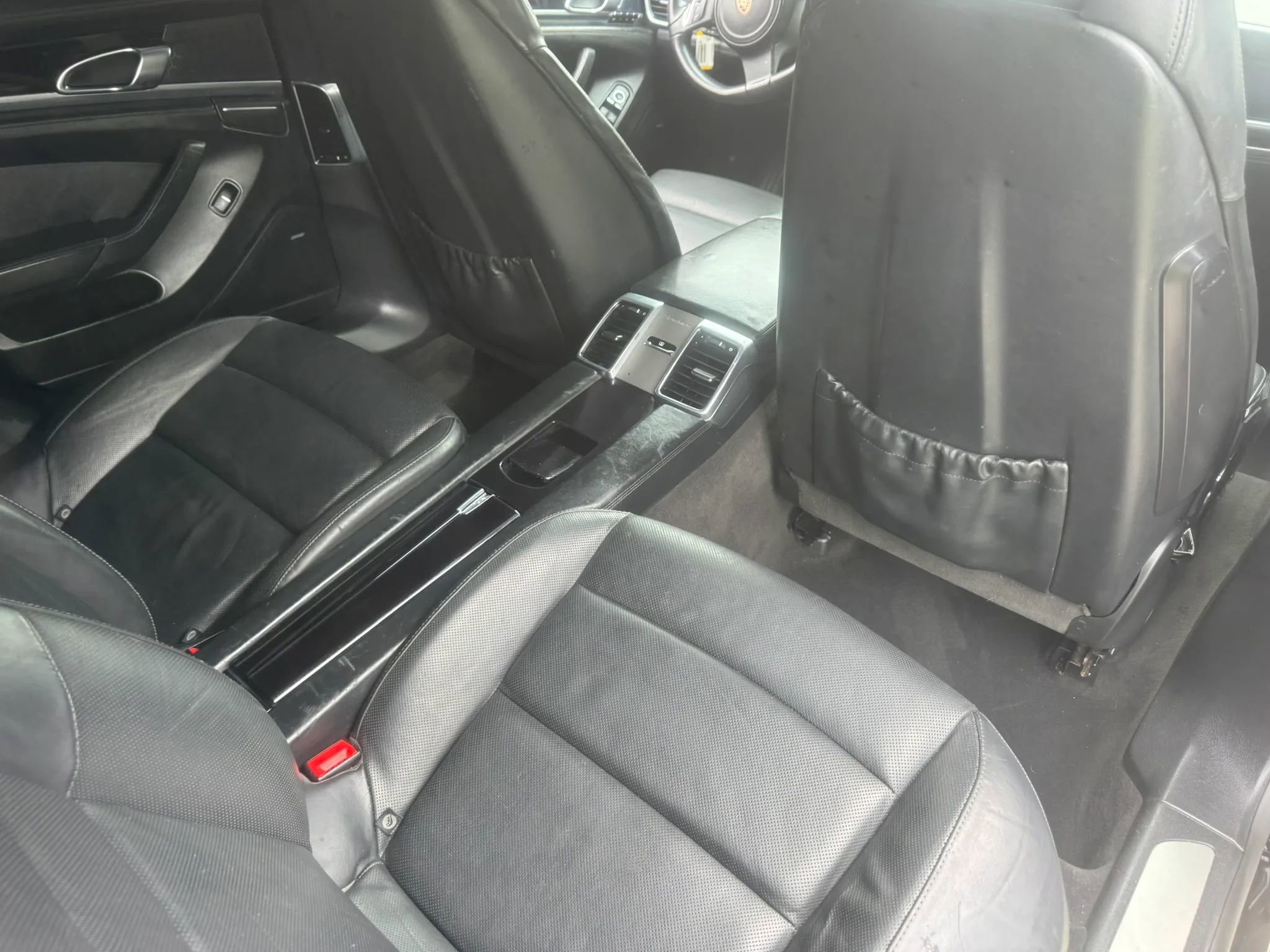 Used 2010 Porsche Panamera S RWD image 26