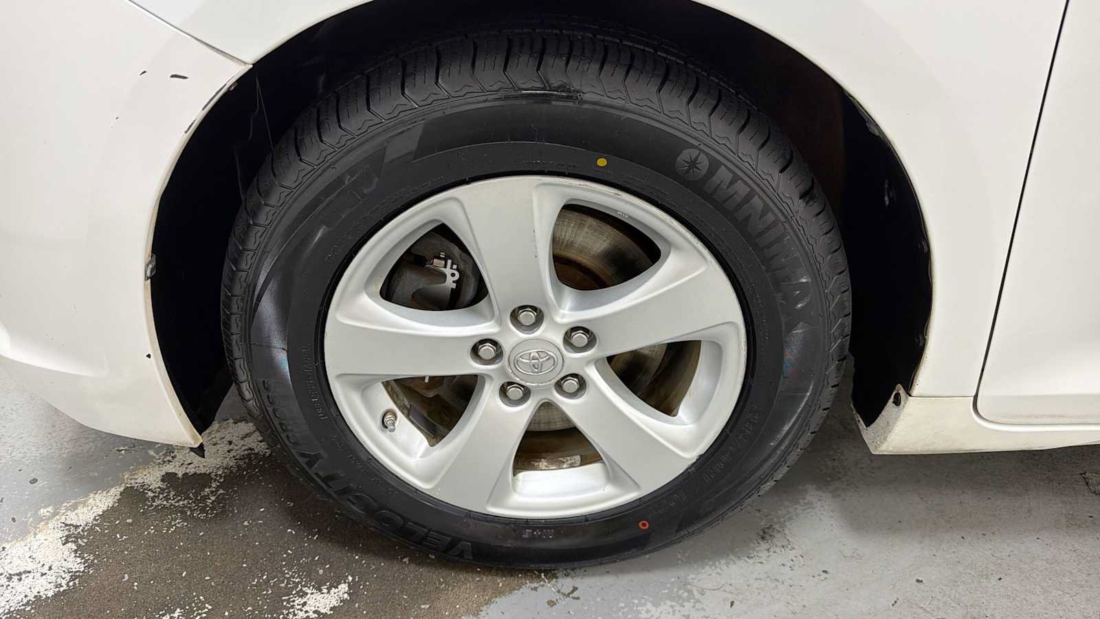 Used 2015 Toyota Sienna LE FWD image 10