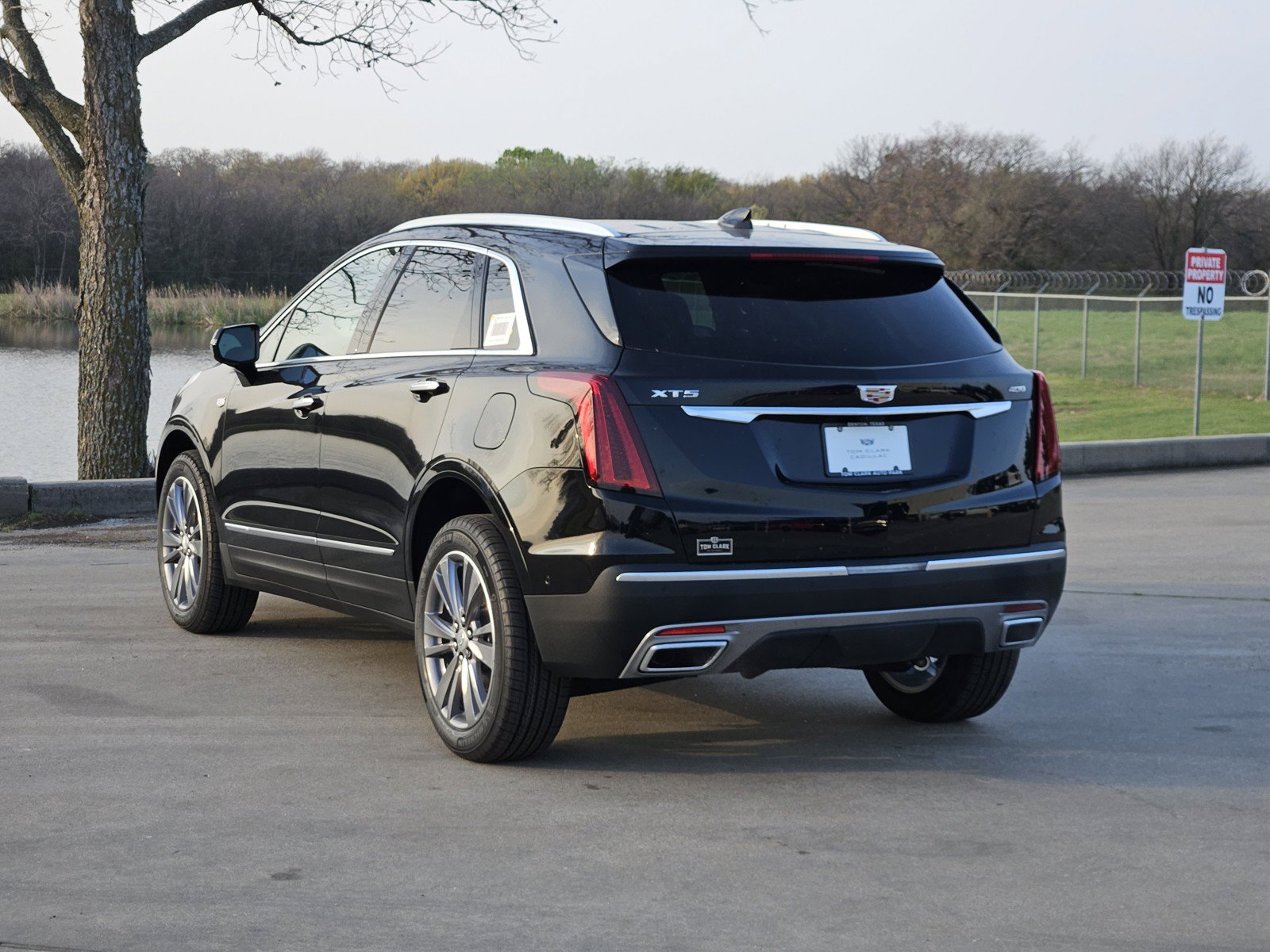 New 2026 Cadillac XT5 Premium Luxury w/ Driver Assist Package FWD image 4
