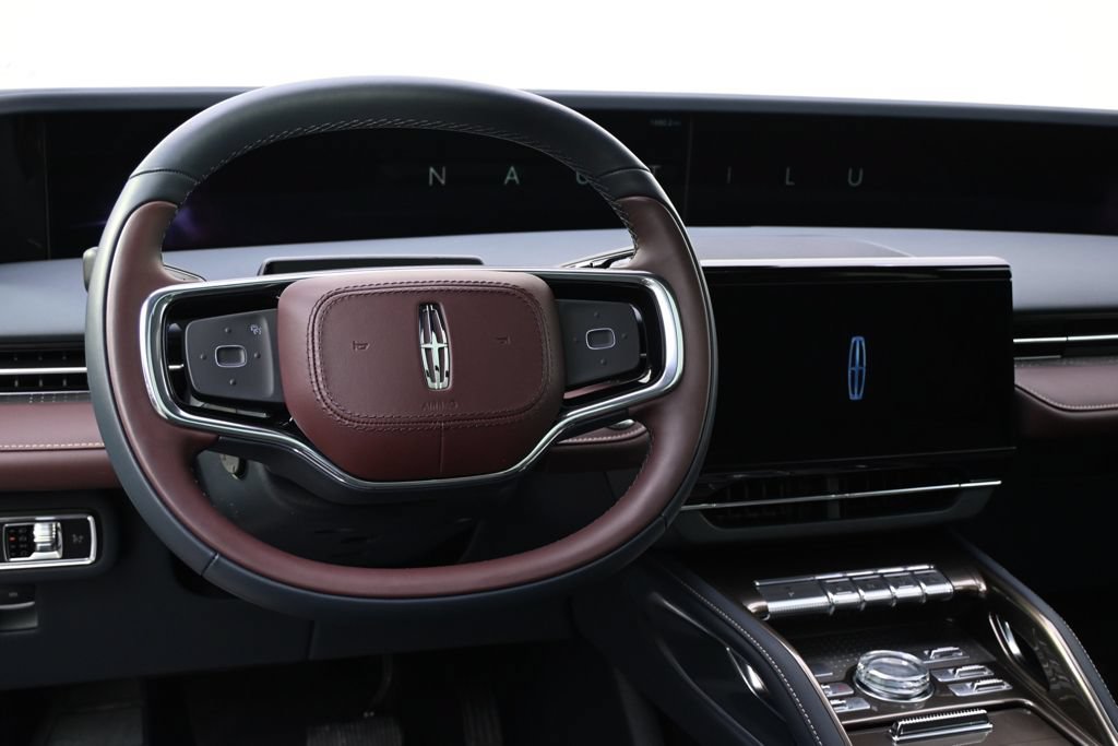 New 2026 Lincoln Nautilus Black Label w/ Jet Appearance Package AWD/4WD image 12