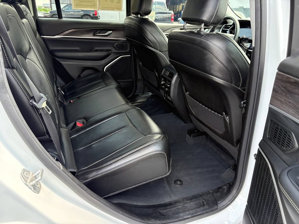 Used 2022 Jeep Grand Cherokee Limited 4xe AWD/4WD image 13