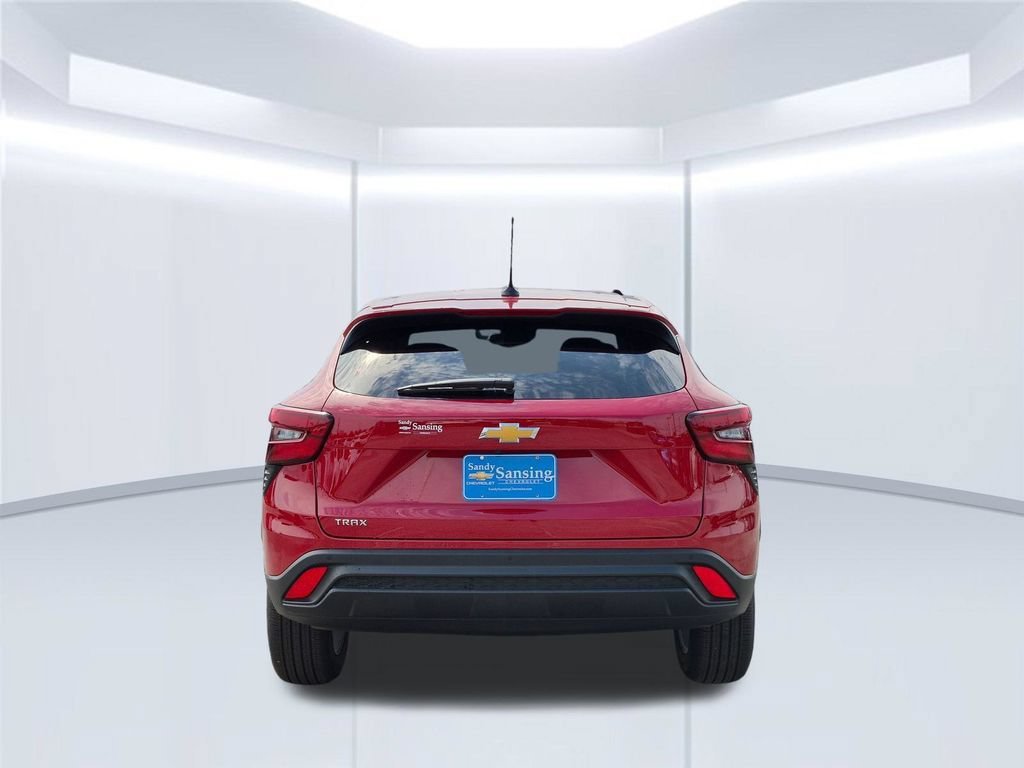 New 2026 Chevrolet Trax LS w/ LS Convenience Package FWD image 6