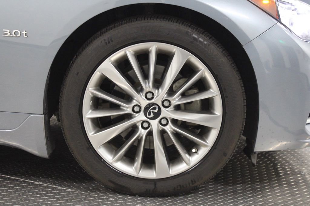 Used 2020 INFINITI Q50 Luxe w/ Essential Package (3.0T Luxe) RWD image 15