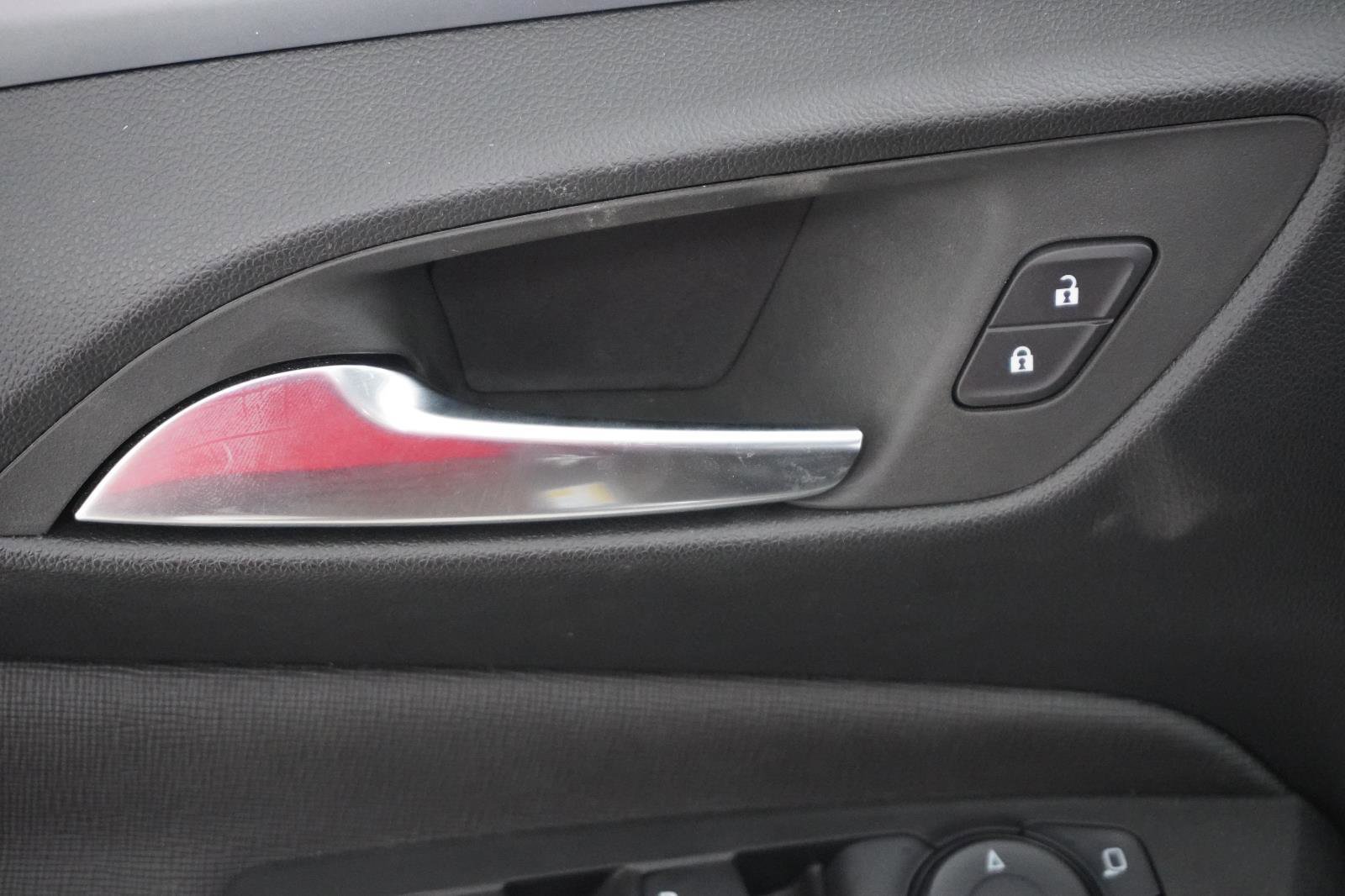 Used 2025 Buick Envista Preferred w/ Convenience II Package image 15