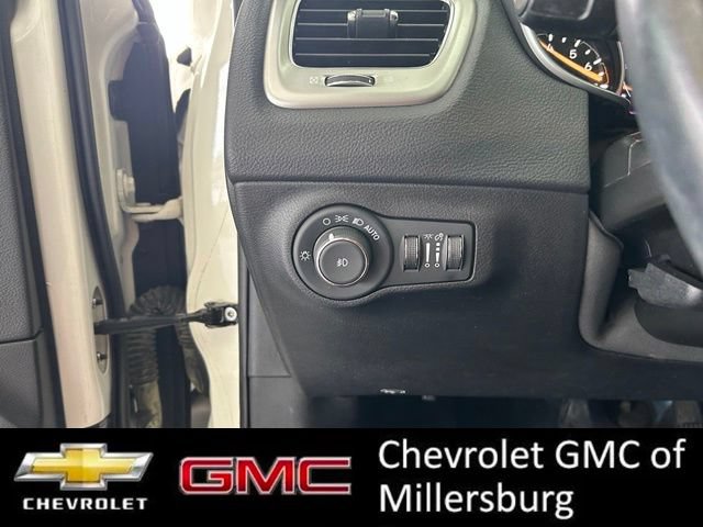 Used 2019 Jeep Compass Latitude w/ Cold Weather Group AWD/4WD image 17