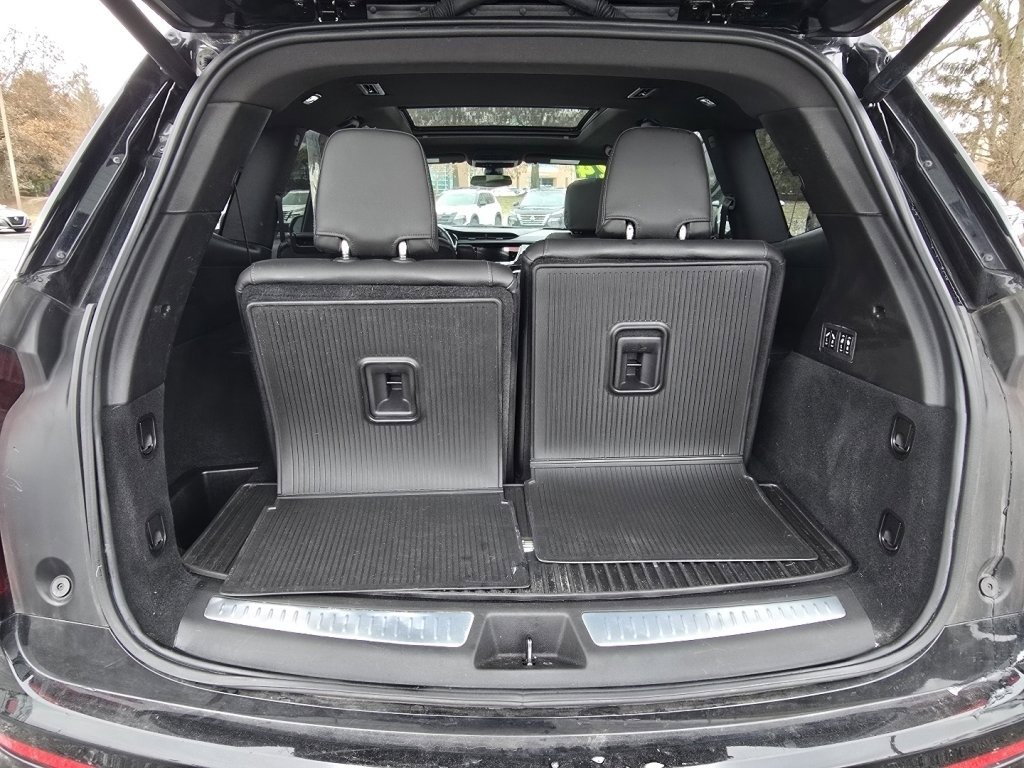 Used 2024 Cadillac XT6 Premium Luxury w/ LPO, Floor Liner Package image 17