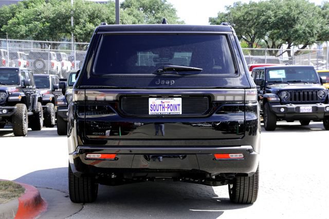 New 2026 Jeep Grand Wagoneer Summit w/ Premium Group III AWD/4WD image 6