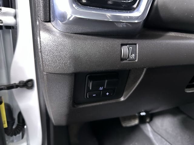 Used 2024 GMC Canyon Elevation w/ Convenience Package RWD image 18