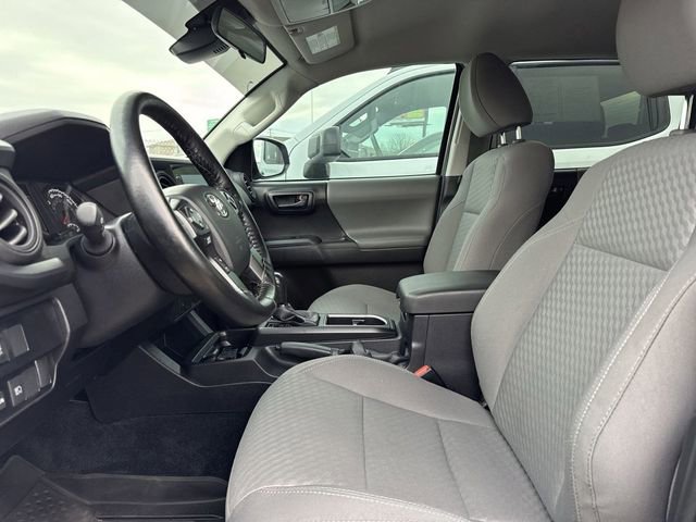 Used 2022 Toyota Tacoma SR AWD/4WD image 13