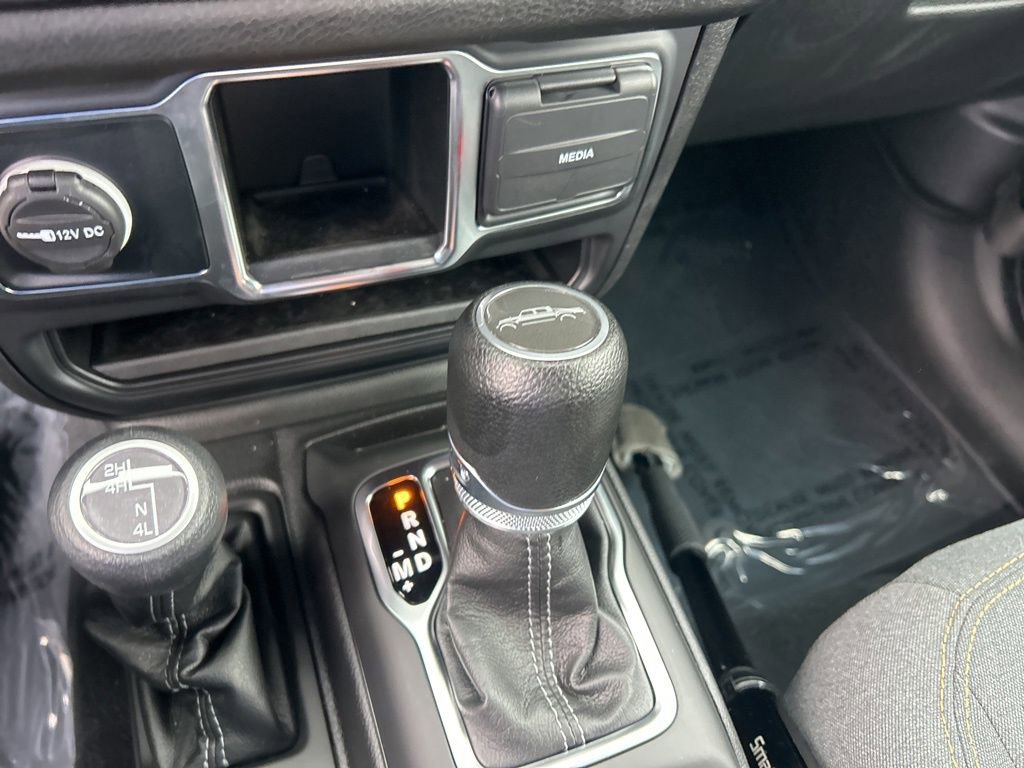 Certified 2024 Jeep Gladiator Sport image 13