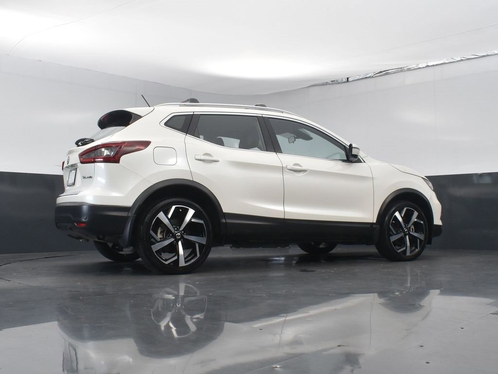 Used 2022 Nissan Rogue Sport SL image 22