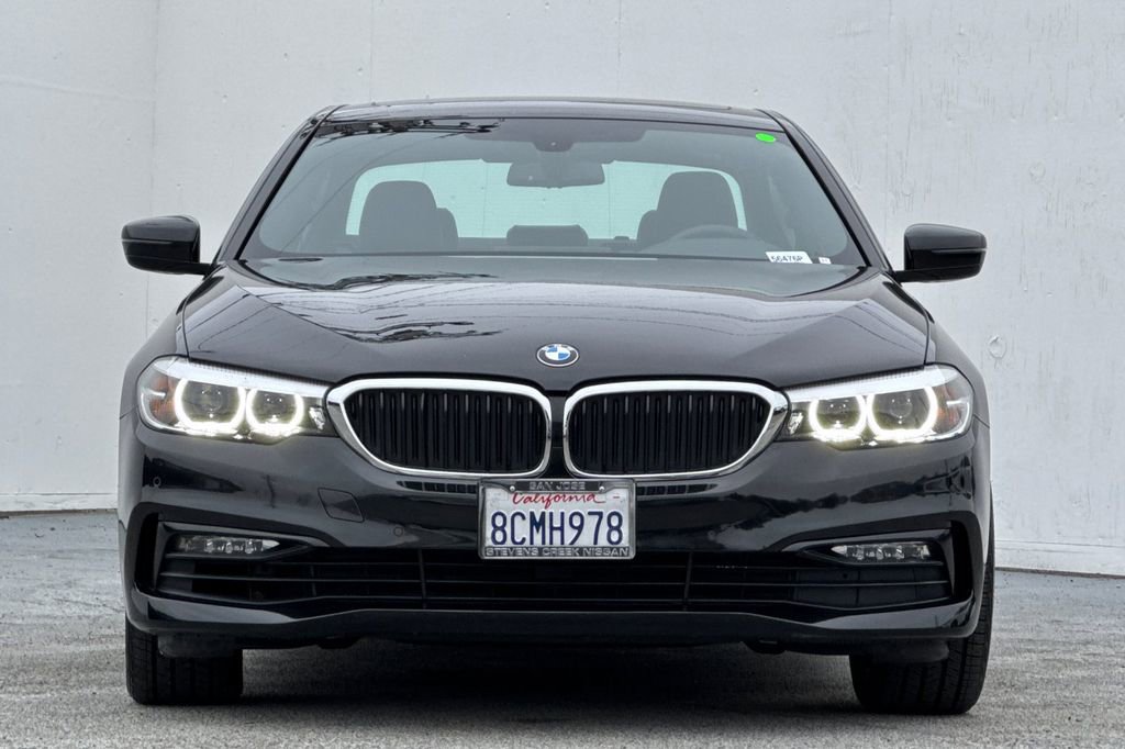 Used 2018 BMW 540i image 8