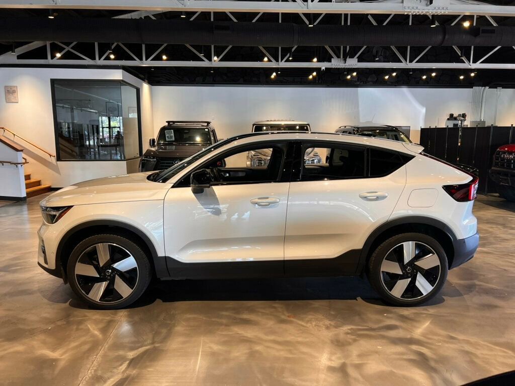 Used 2023 Volvo C40 P8 Recharge Ultimate image 2